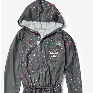 NWT justice pajamas sz 6 “starry night” one piece full zip hood gray white